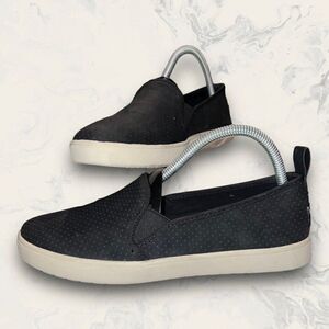 Koolaburra Ugg Women's Kellen Slip On Sneakers Size 9 Perforated Vegan Leather